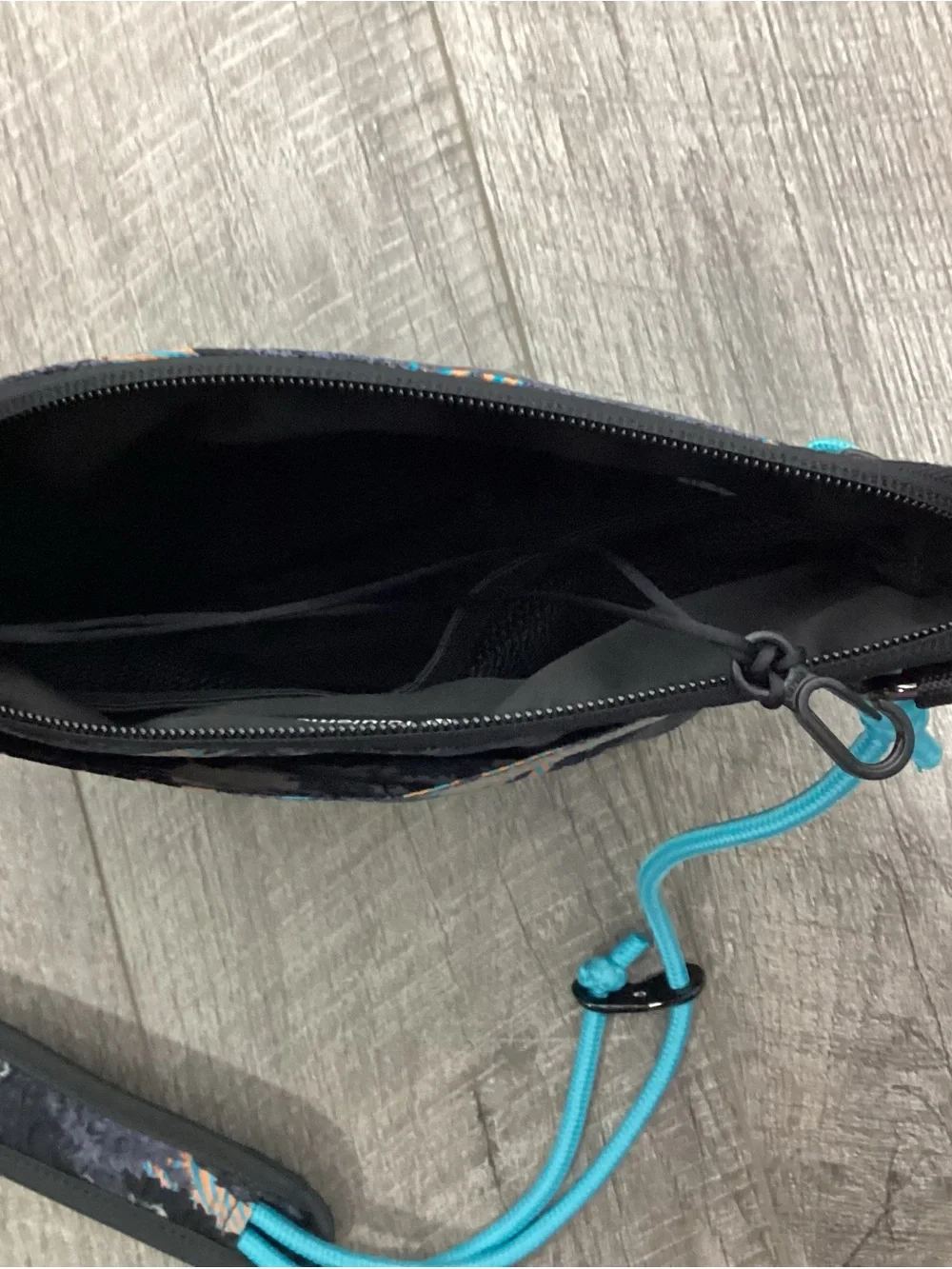 Lululemon Patch Logo Crossbody